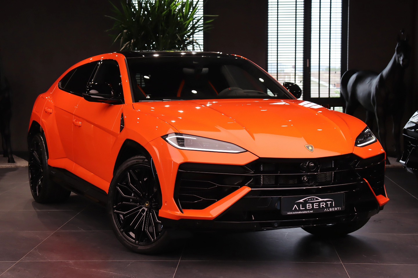 LAMBORGHINI URUS SE 