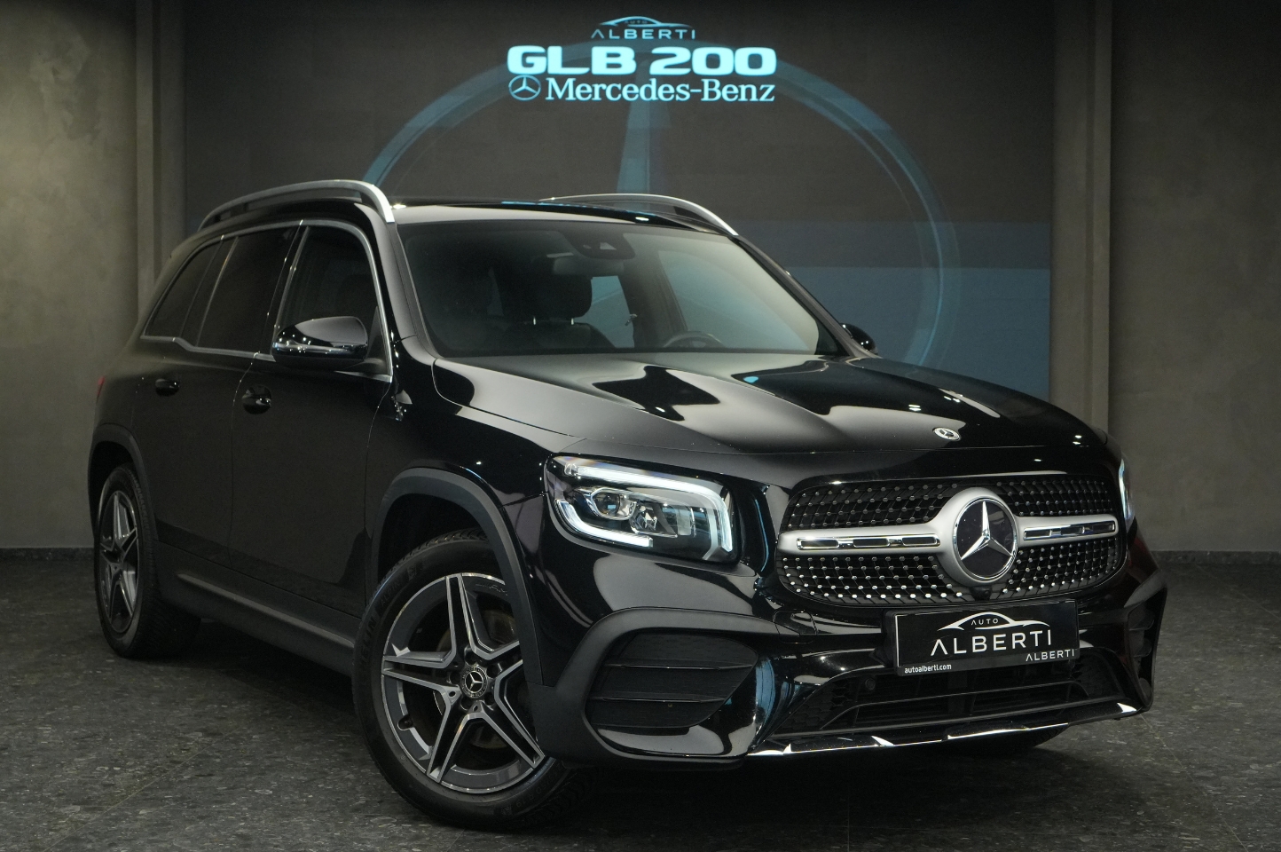 Mercedes-Benz GLB 200