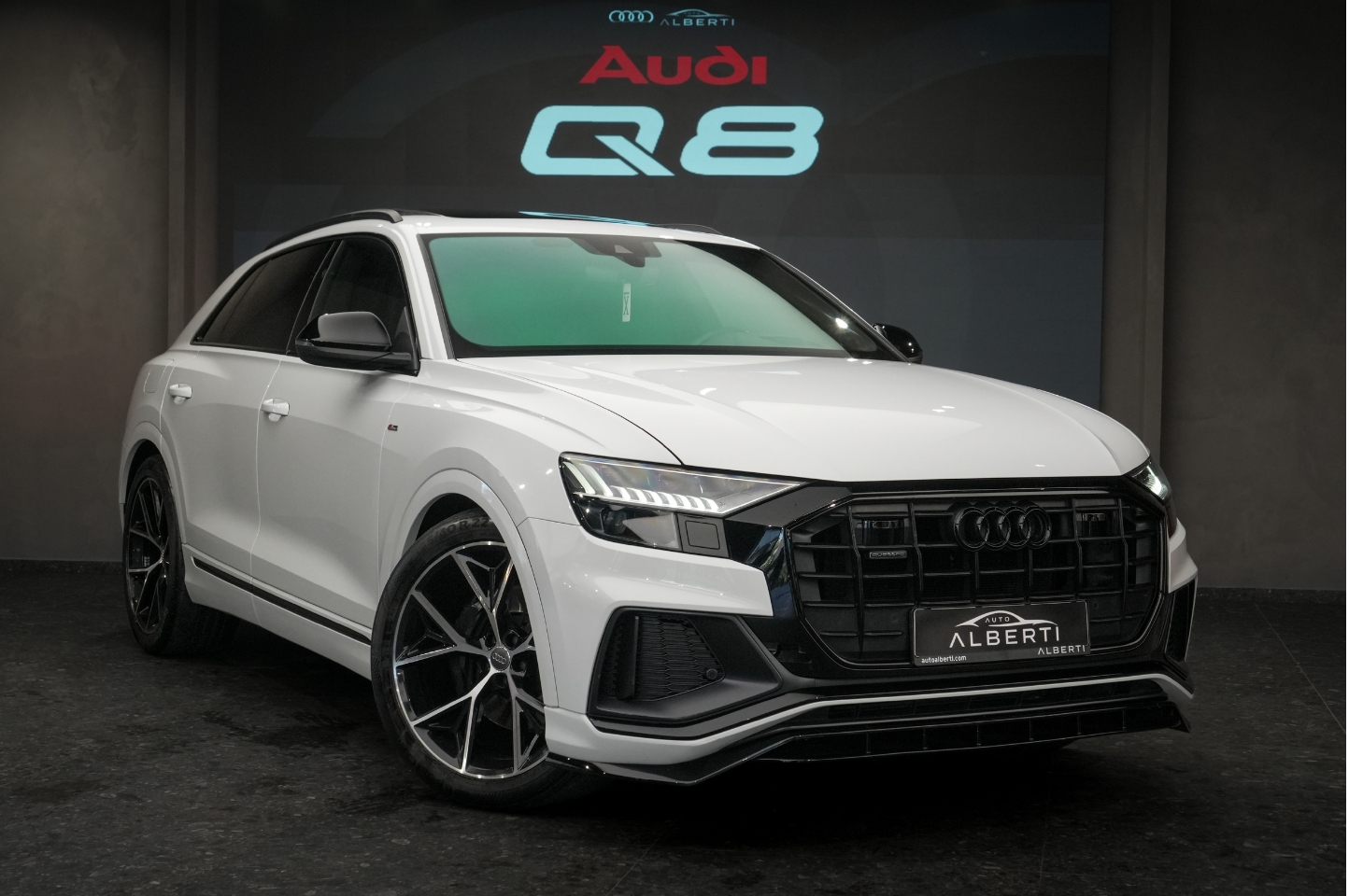 Audi Q8 S-Line Quattro
