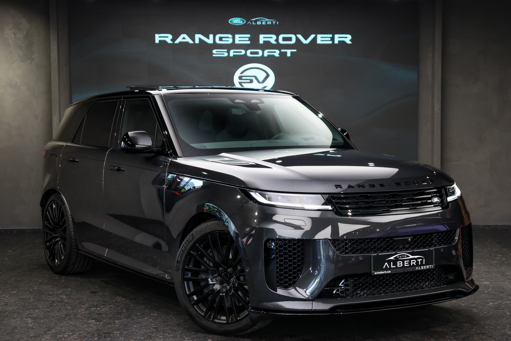 Range Rover Sport SV P635
