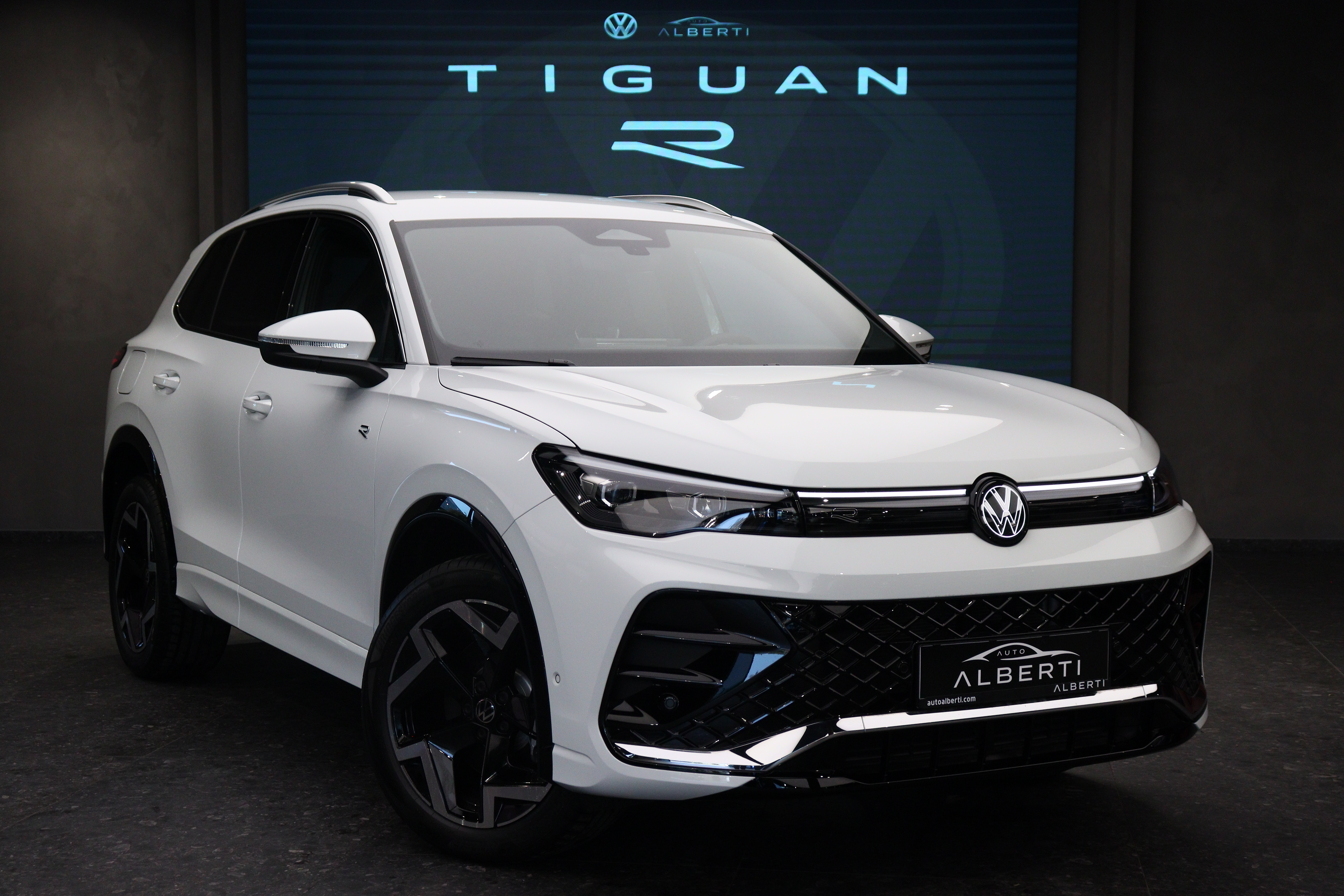 VW Tiguan R-Line