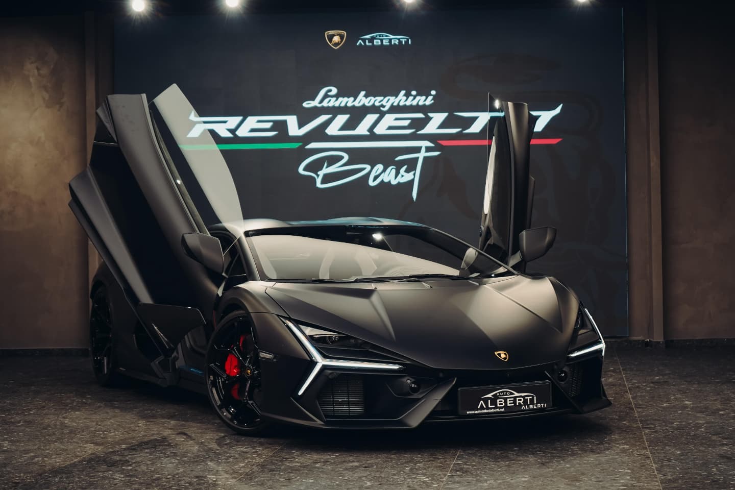 Lamborghini Revuelto
