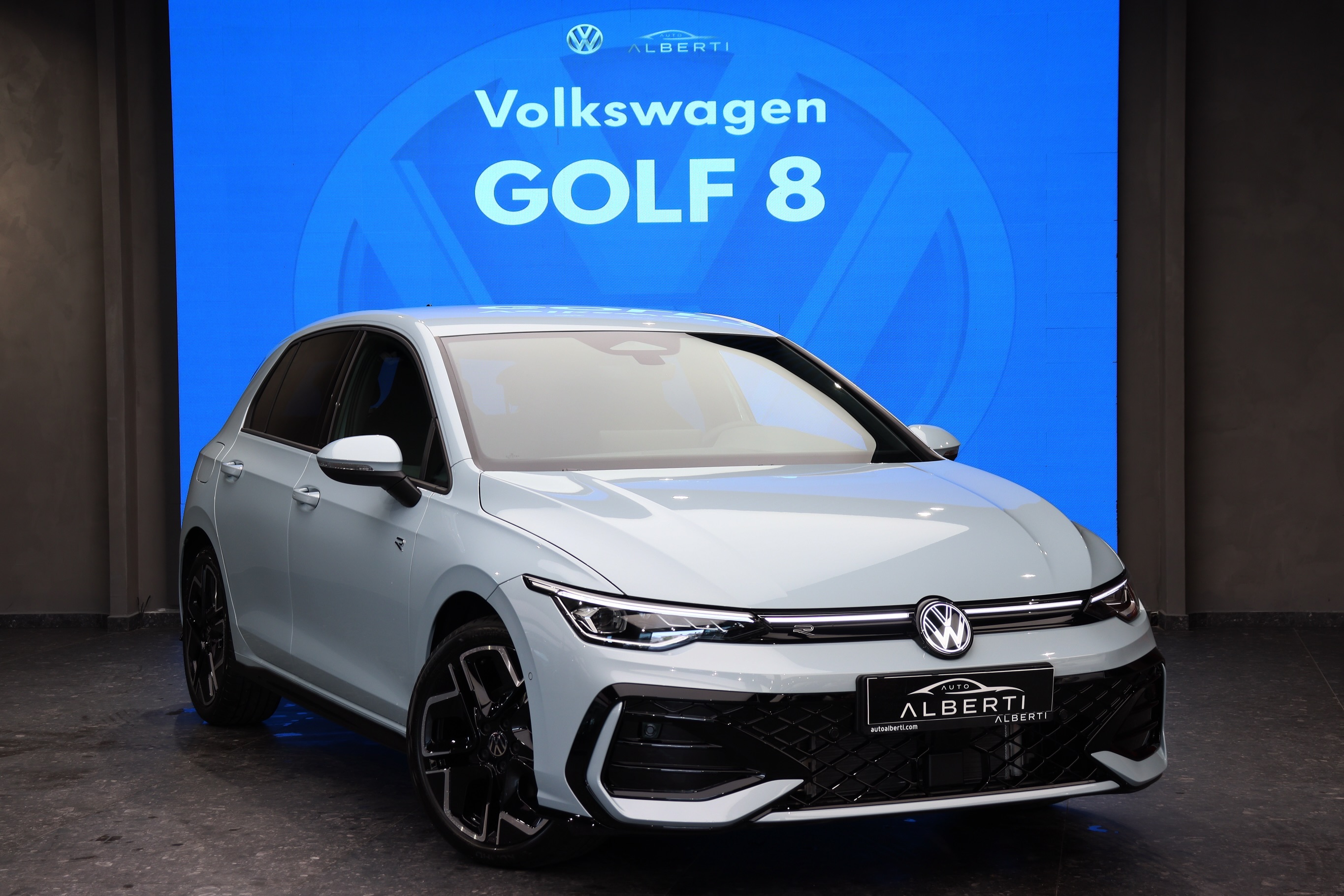 VW Golf 8 R-Line