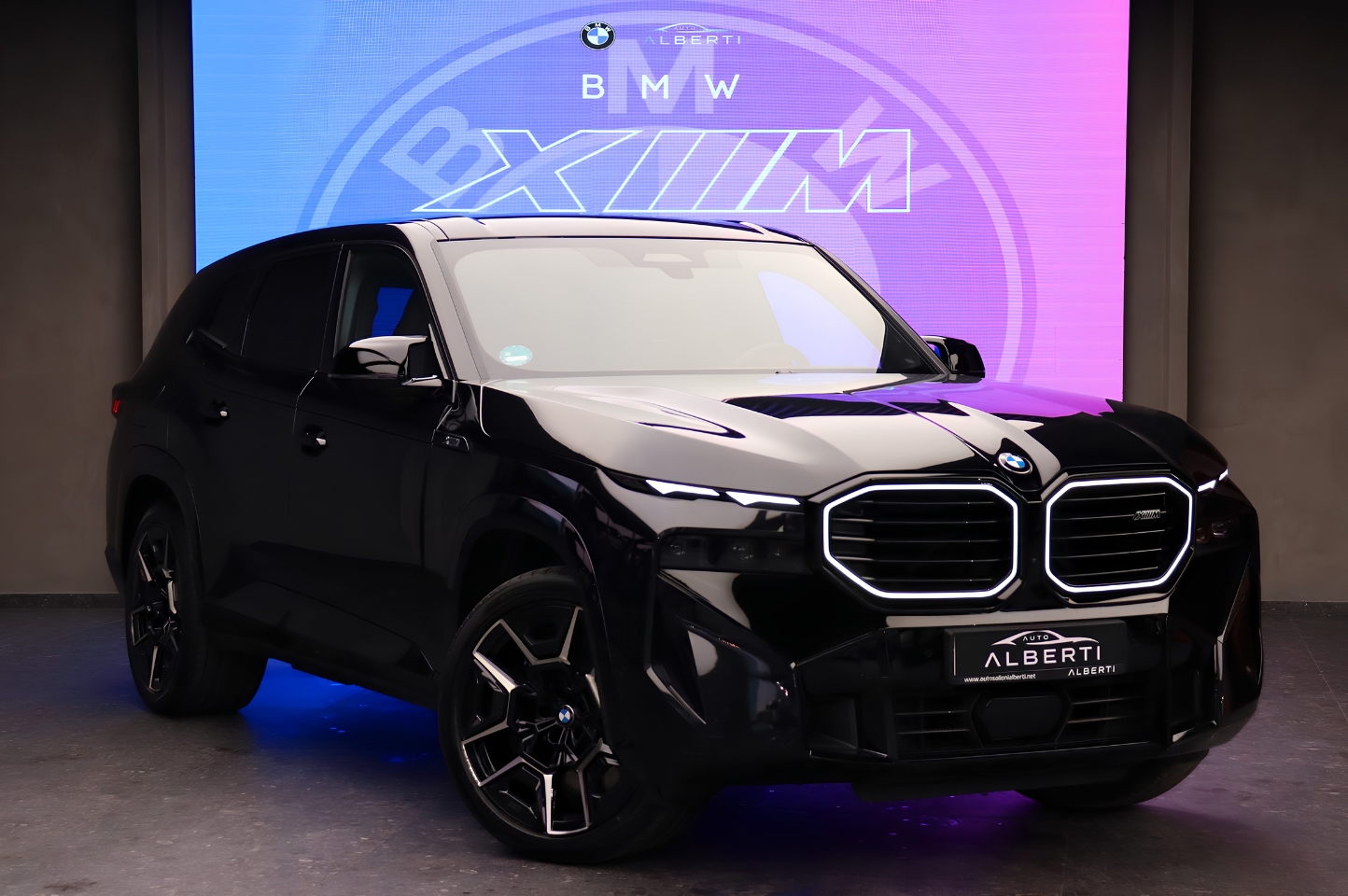 BMW XM 50e 