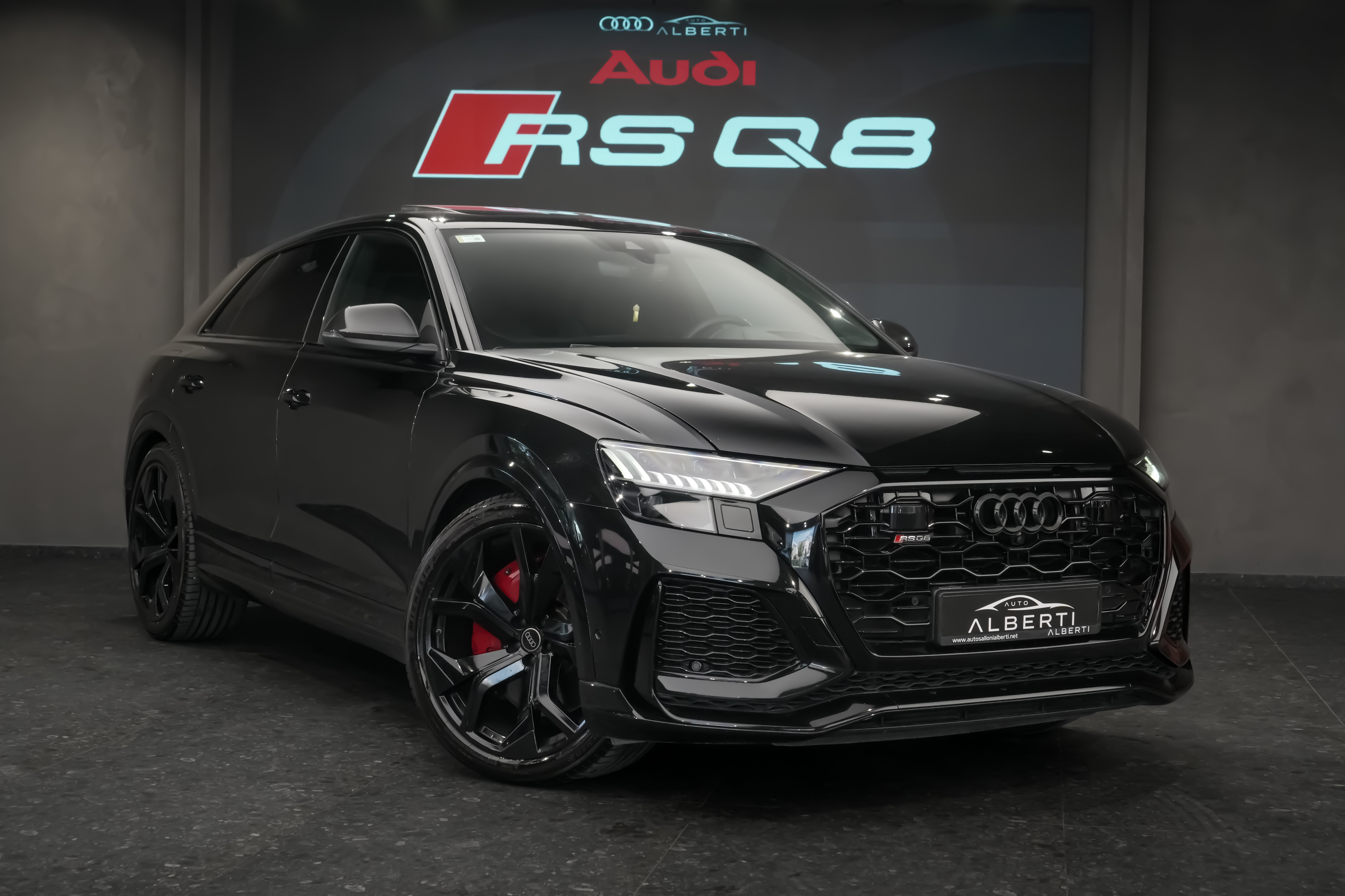 Audi RSQ8