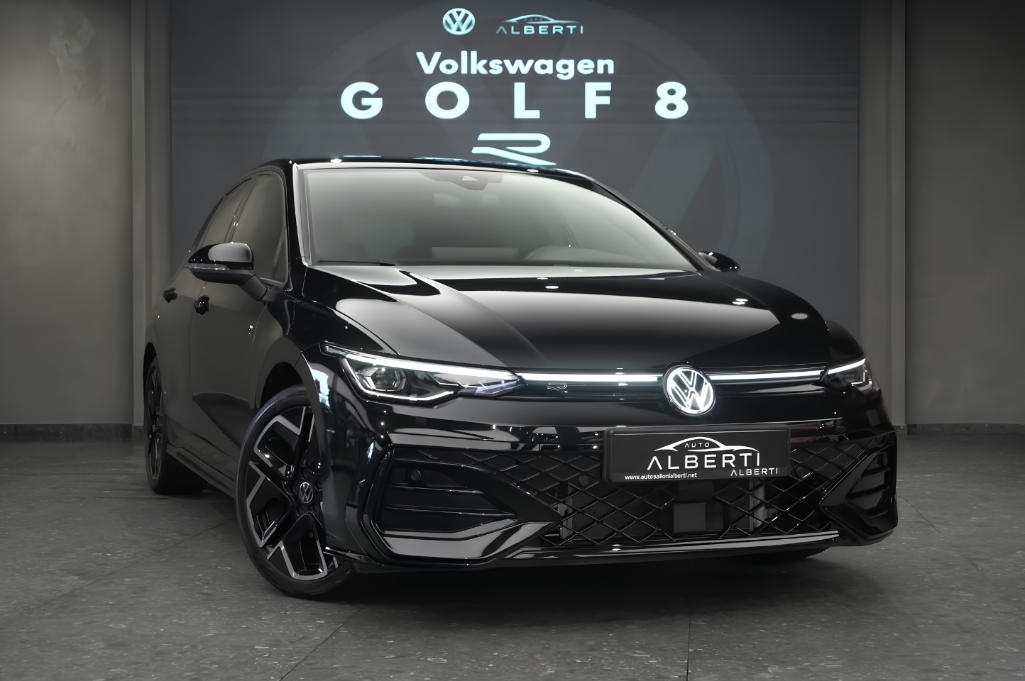 VW Golf 8 R-Line 2.0 DSG